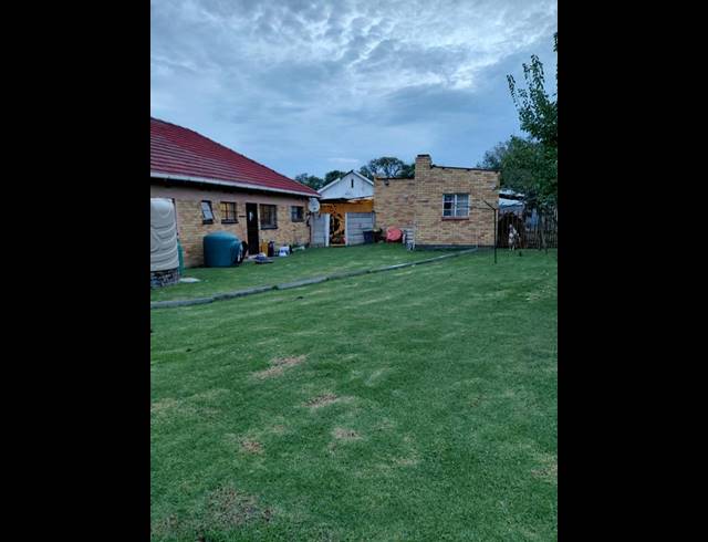 4 BEDROOM HOUSE FOR SALE IN EVANDER